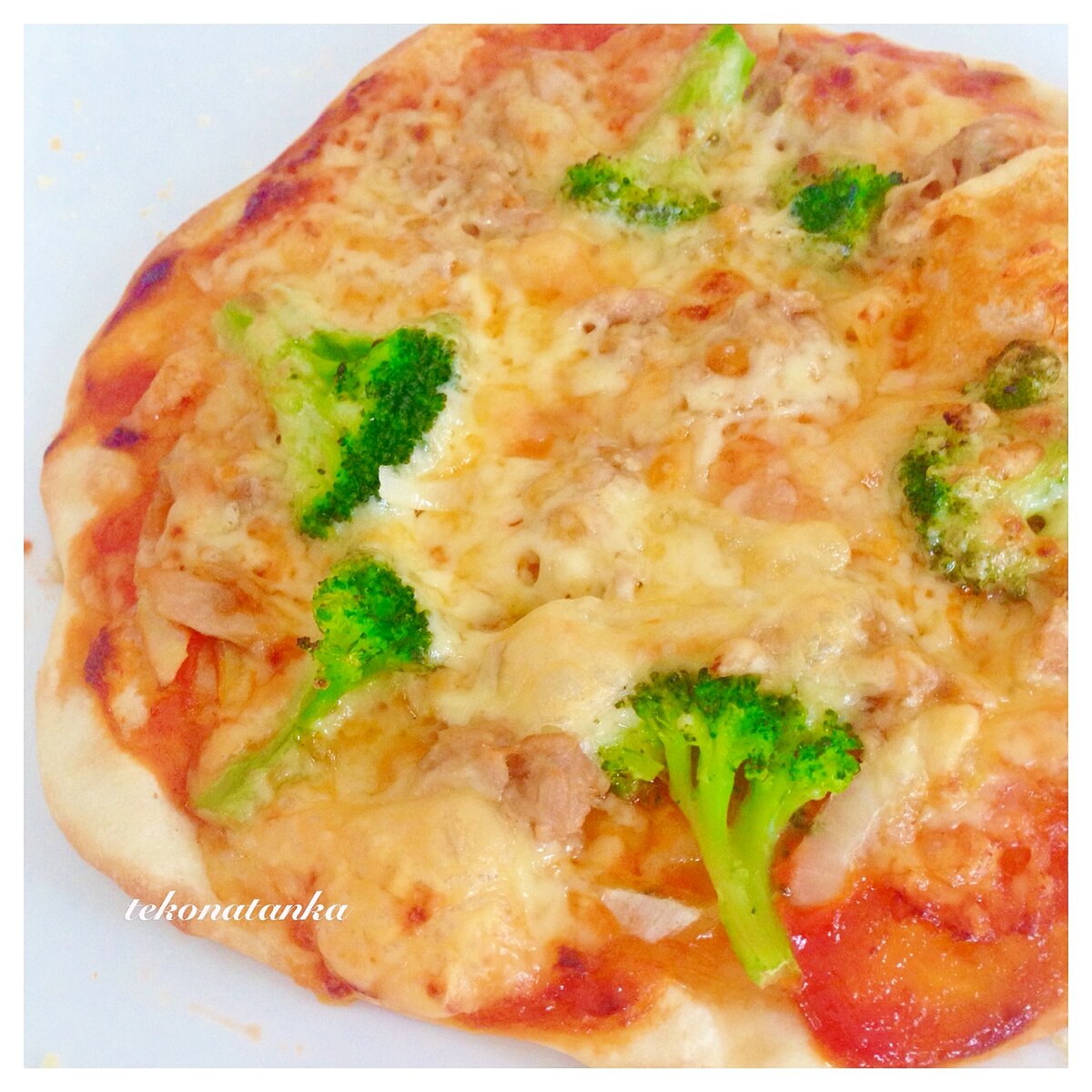 イーストもベーキングパウダーも無し の簡単ピザ生地 レシピ 作り方 By Tekonani 楽天レシピ